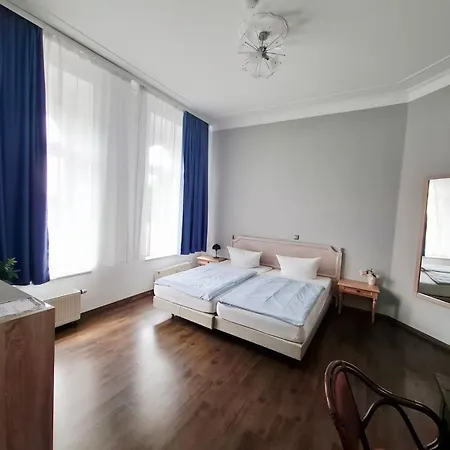 In Der Jahnallee 20 Waldplatzpalais Apartament *