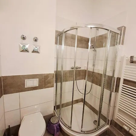 In Der Jahnallee 20 Waldplatzpalais Apartament Lipsk