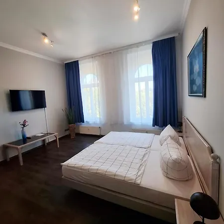 Apartament In Der Jahnallee 20 Waldplatzpalais *