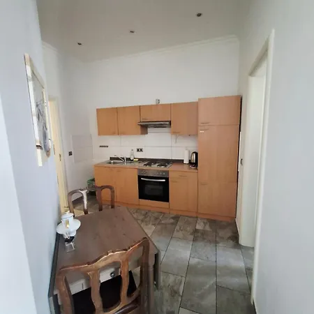 In Der Jahnallee 20 Waldplatzpalais Apartament