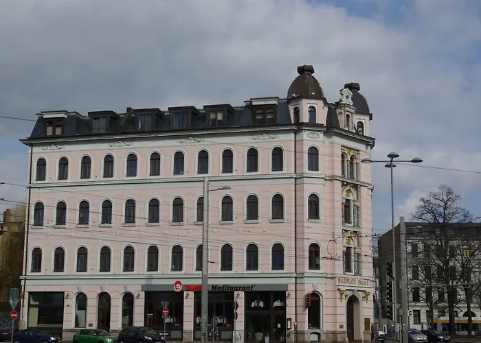 Апартаменты In Der Jahnallee 20 Waldplatzpalais